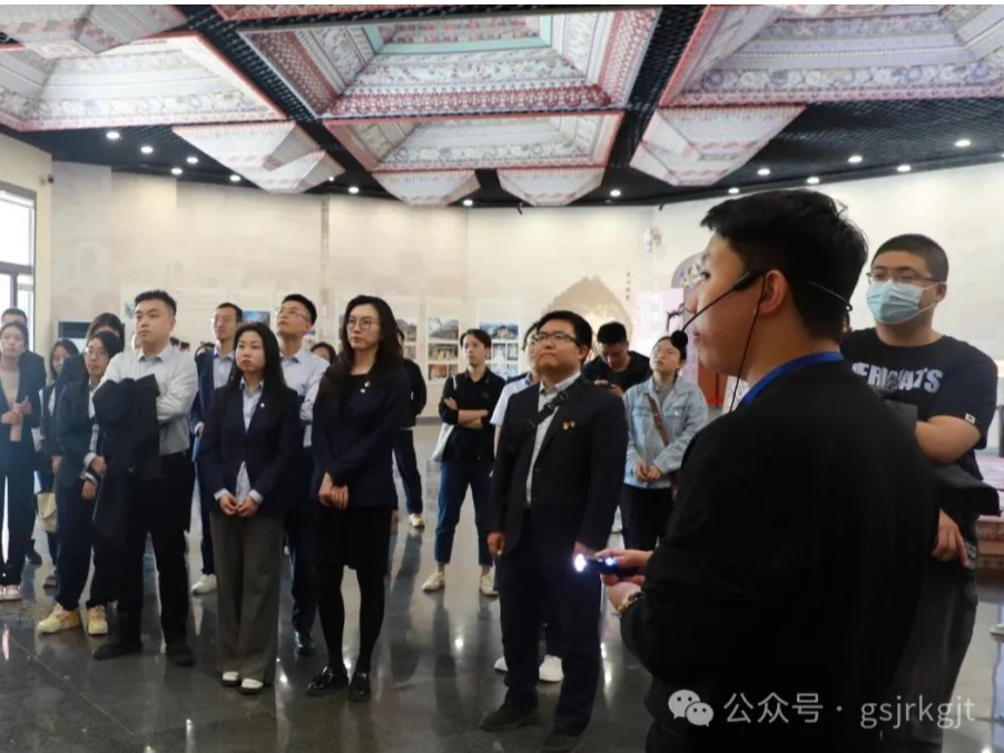 传承文化根脉，激扬青春梦想 ——压球手机在线官网-压球(中国)
组织青年员工开展文化学习体验活动